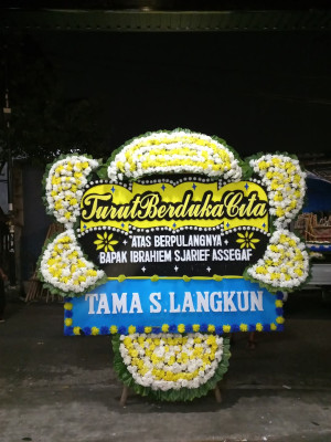Papan Bunga Duka di Kumun Debai